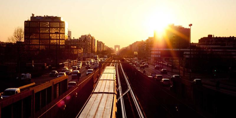夜未央,吧台即舞台:韩竹子工业风水吧台的氛围营造三要素
